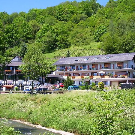 Landhotel Weinhaus Treis Weinähr Exteriér fotografie