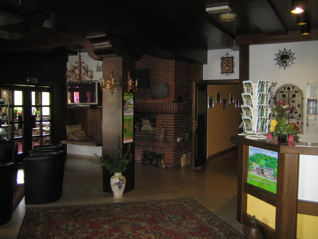 Landhotel Weinhaus Treis Weinähr Exteriér fotografie