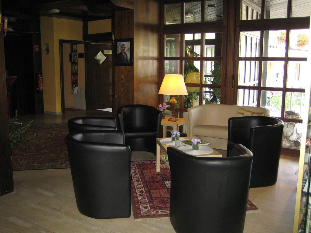 Landhotel Weinhaus Treis Weinähr Exteriér fotografie